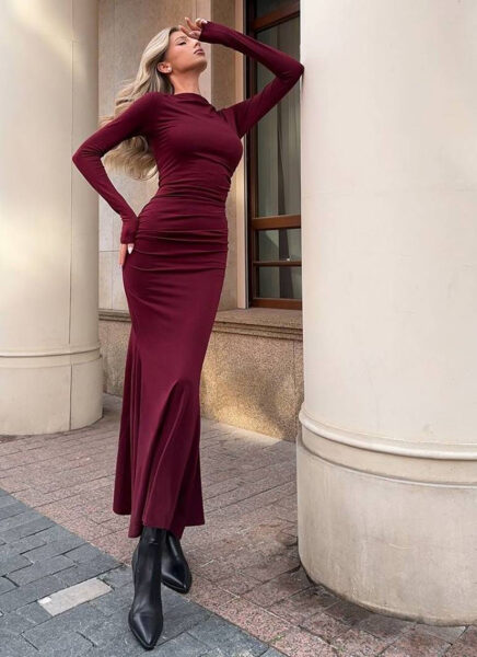 Eleganta kleita bordo A32